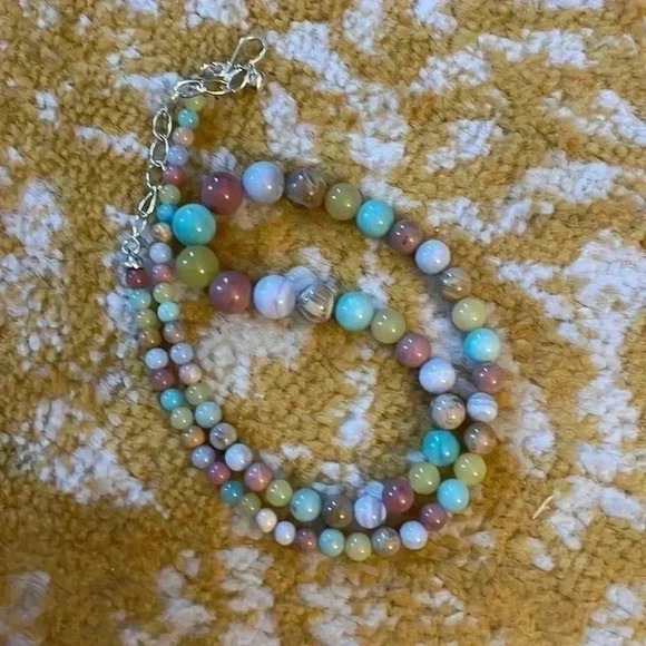 Semi precious stone necklace with sterling silver hardware NWOT - Picture 2 of 3